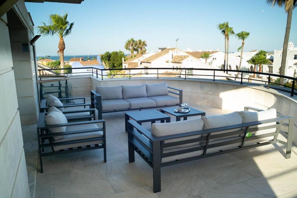 Beachside Villa In Puerto Marina, Benalmadena Bagian luar foto